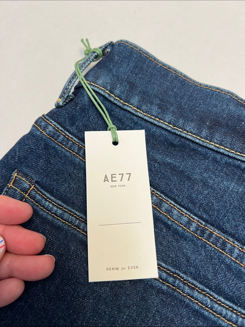 AE 77 AMERICAN EAGLE PREMIUM STRAIGHT CROP BUTTON FLY DENIM JEANS SIZE 14 - Picture 10 of 16